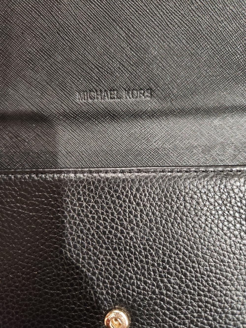 Michael Kors Black Pebbled Leather Wallet with Gold MK Emblem - Picture 4 of 9